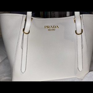 prada tote purse